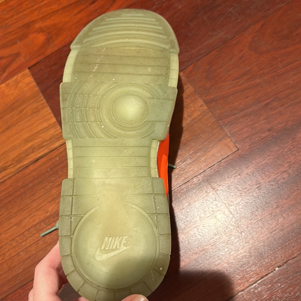 Nike Dunks - Picture 3 of 4